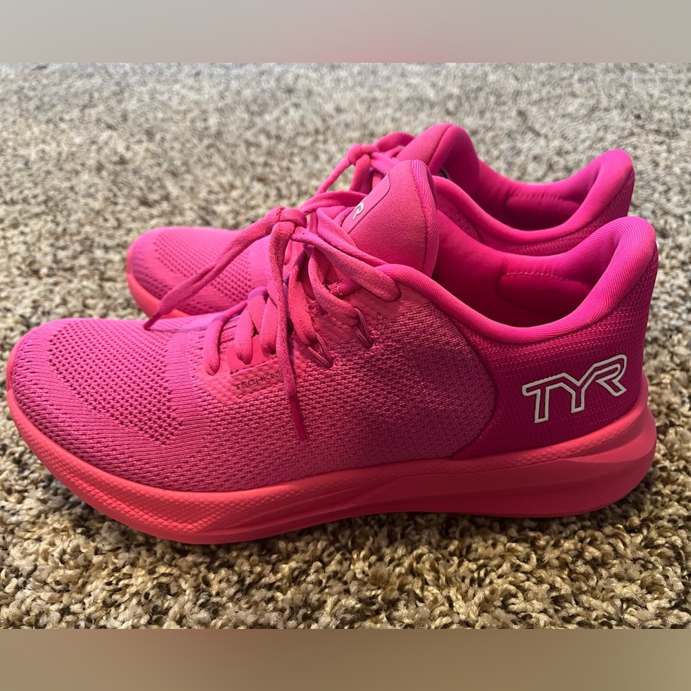 TYR Women’s techknit RNR-1 Trainer, size 7.5